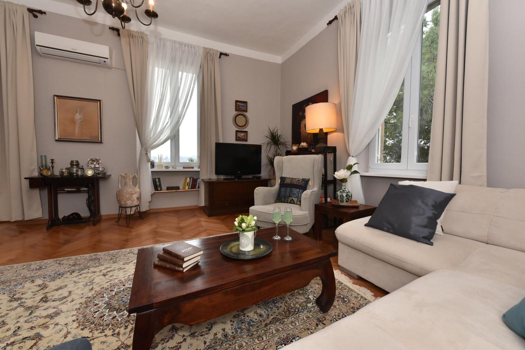 Zadar Center Beach Apartment - Directly On The Sea Exterior photo