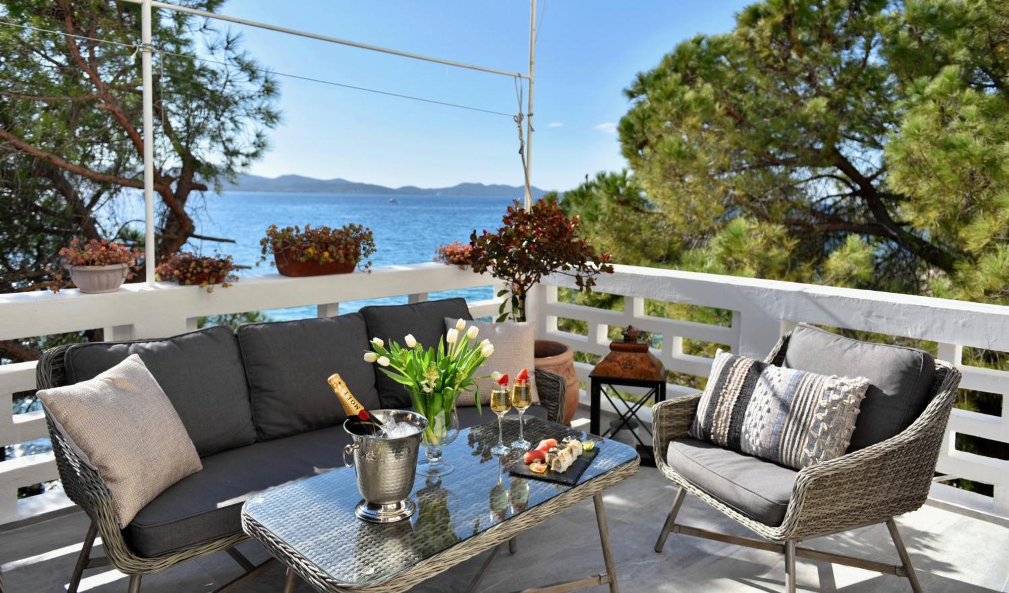 Zadar Center Beach Apartment - Directly On The Sea Exterior photo